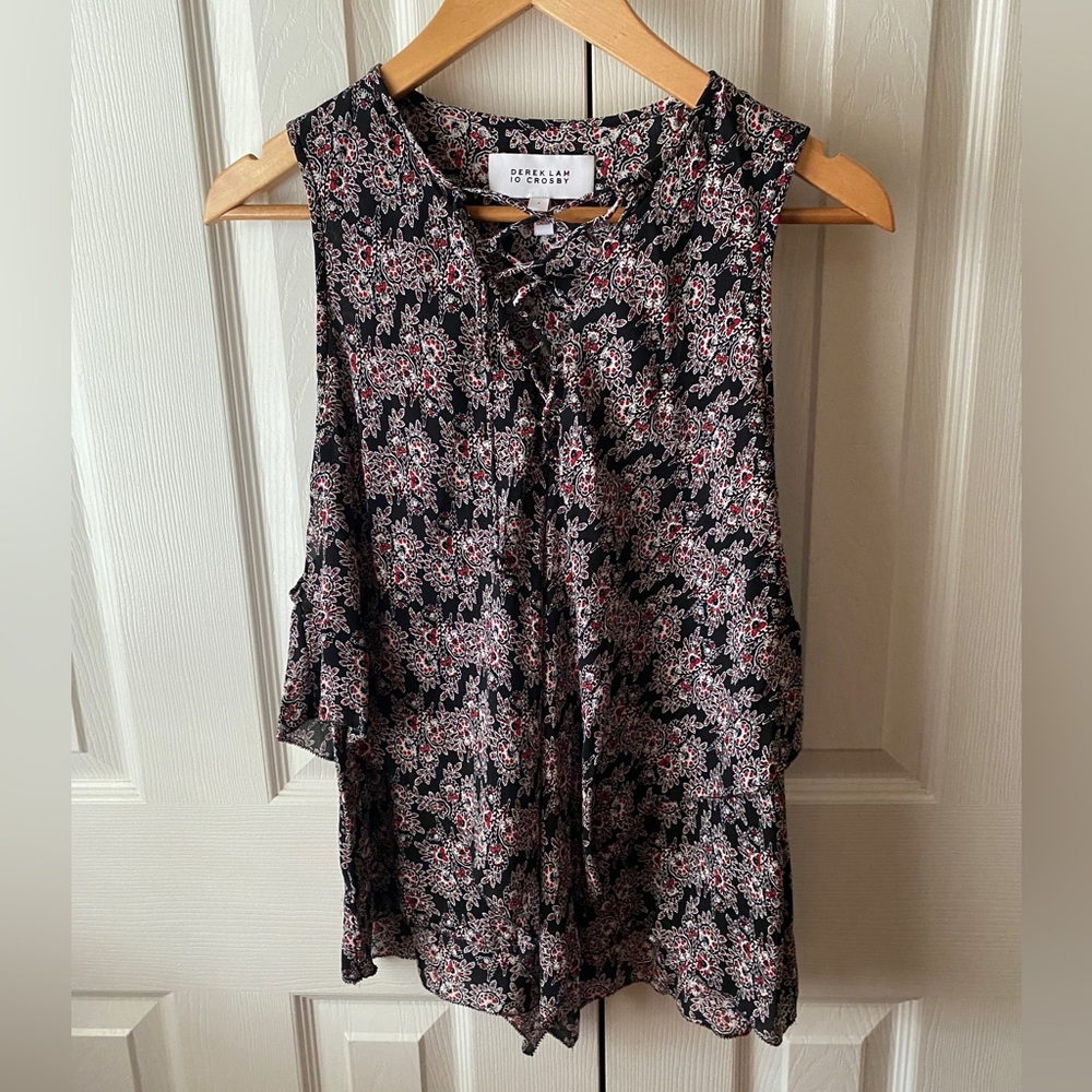 Derek Lam 10 Crosby Black/Red 100% Silk Floral Lace Up Ruffle Blouse 2‎